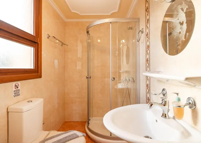 Asteri Βίλα Ματσουκάτα